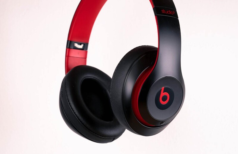 Best pages to buy professional headphones and microphones in the USA, Beats Headphones